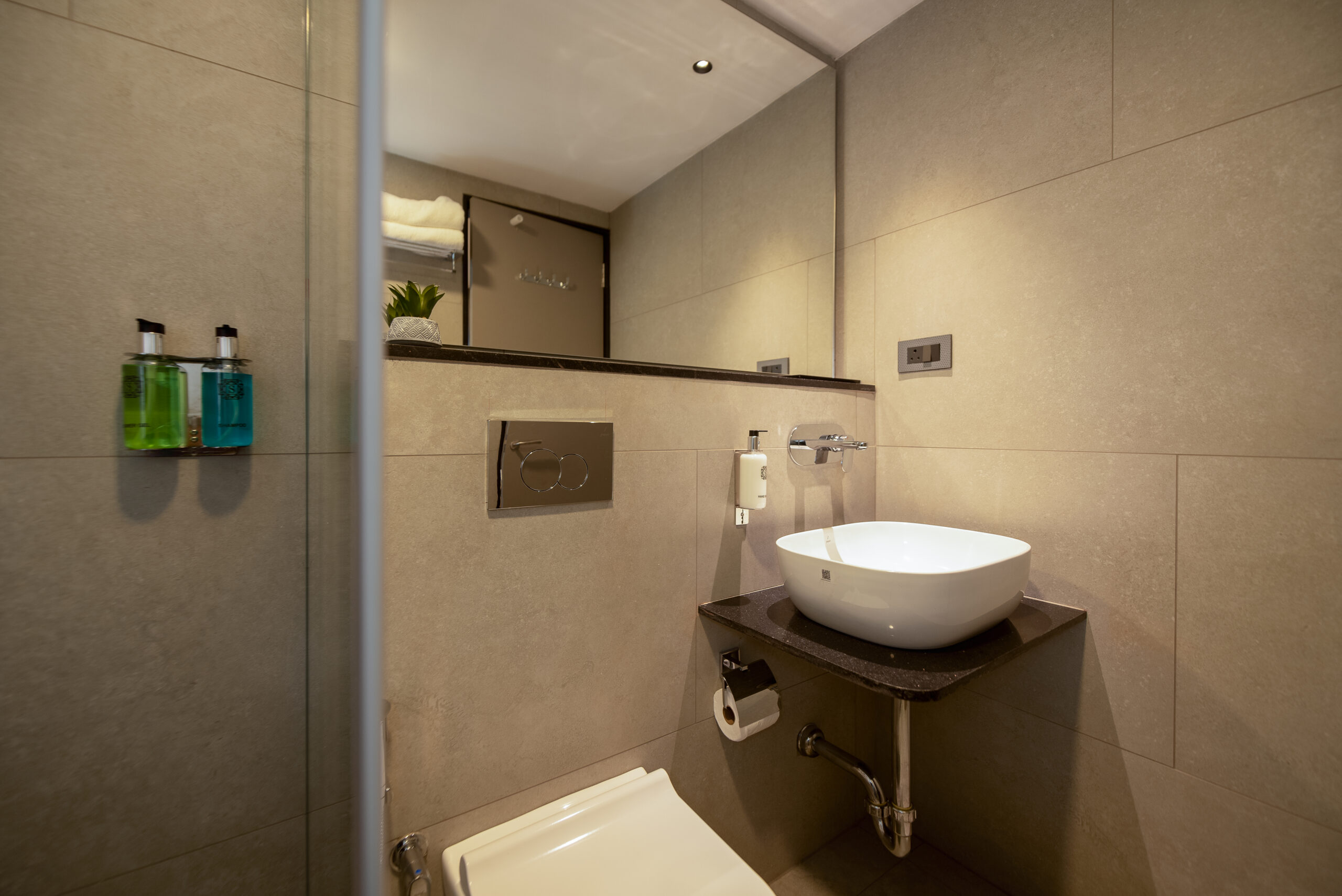 Premium Deluxe Room With Balcony - Image 5