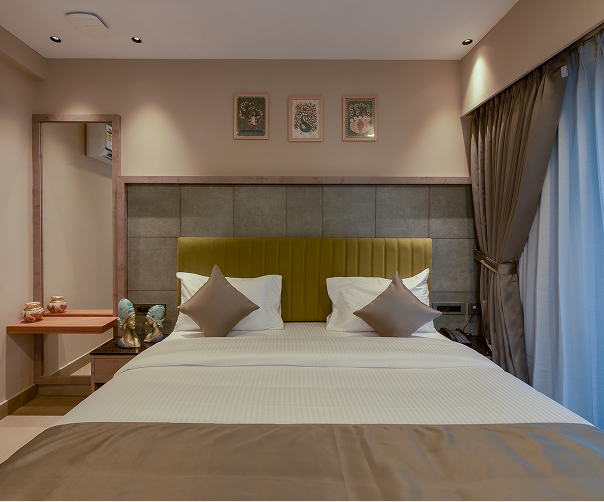 Standard Deluxe Room - Image 1