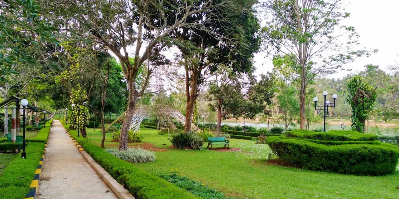 Complete Guide to Hotels in Mangalore City: Rooms, Booking & Best Areas to Stay